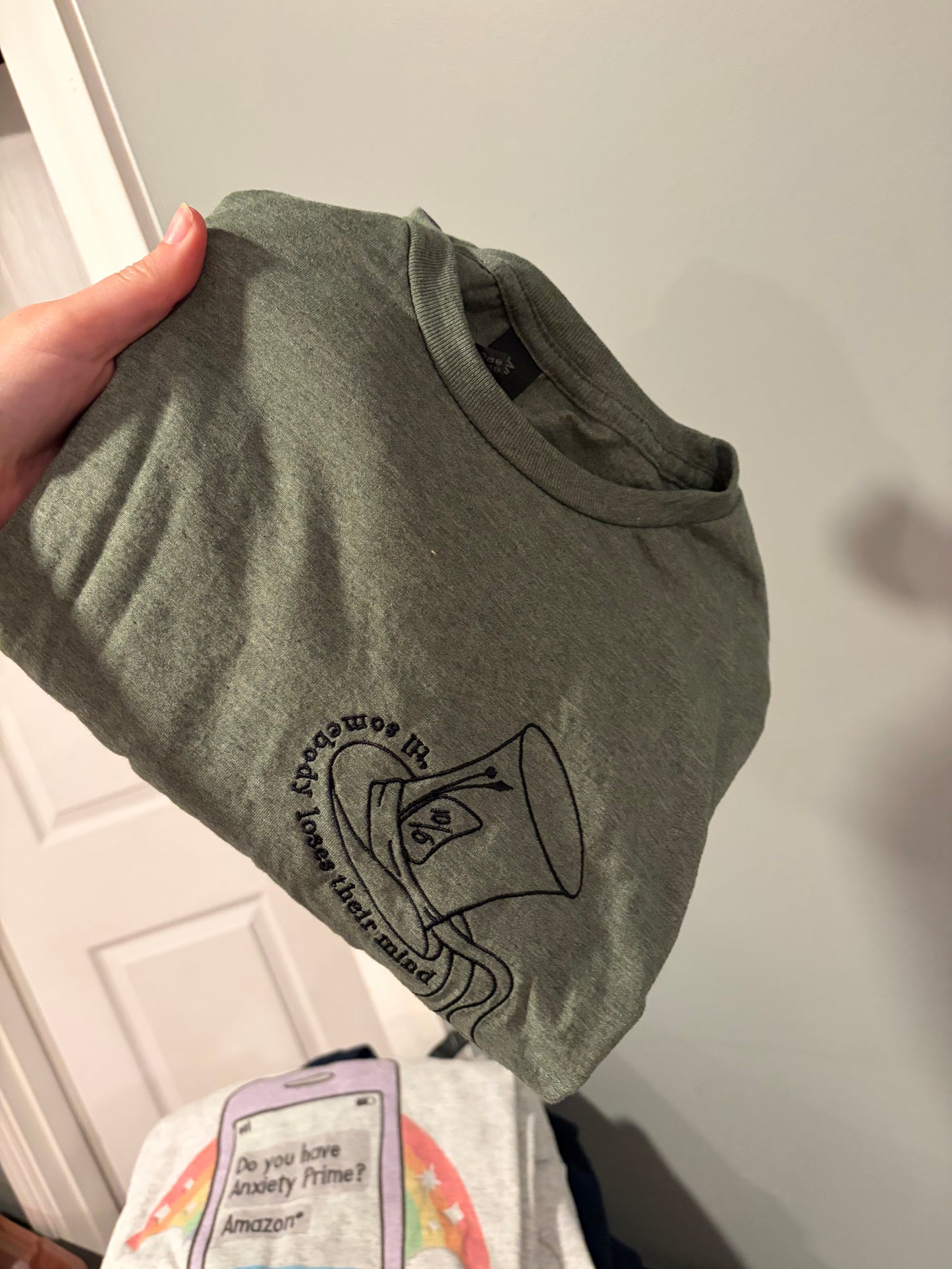 Size 2x embroidered tshirt