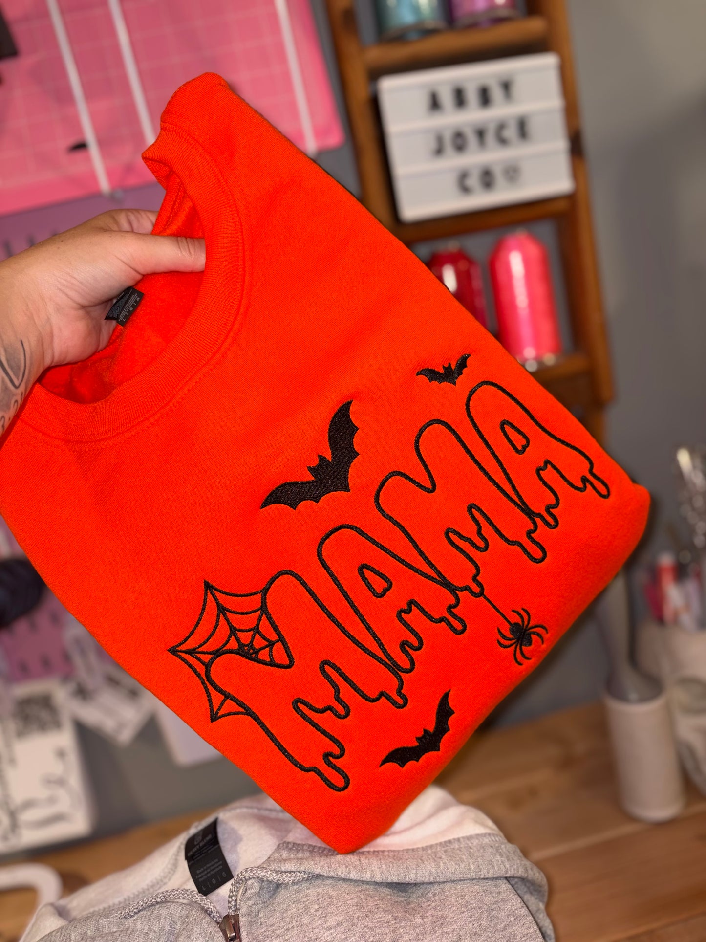 Mama embroidered crew size large