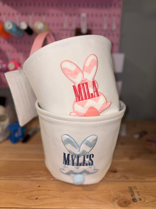 Embroidered Easter baskets 🐰