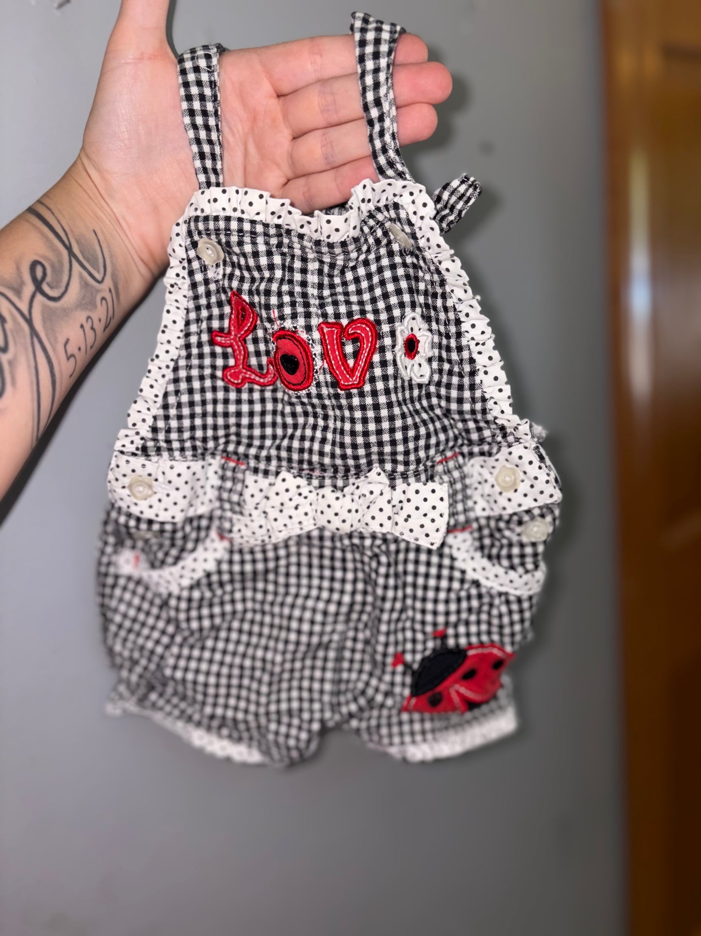 Vintage 6-9M outfit (fits more like newborn/0-3M)