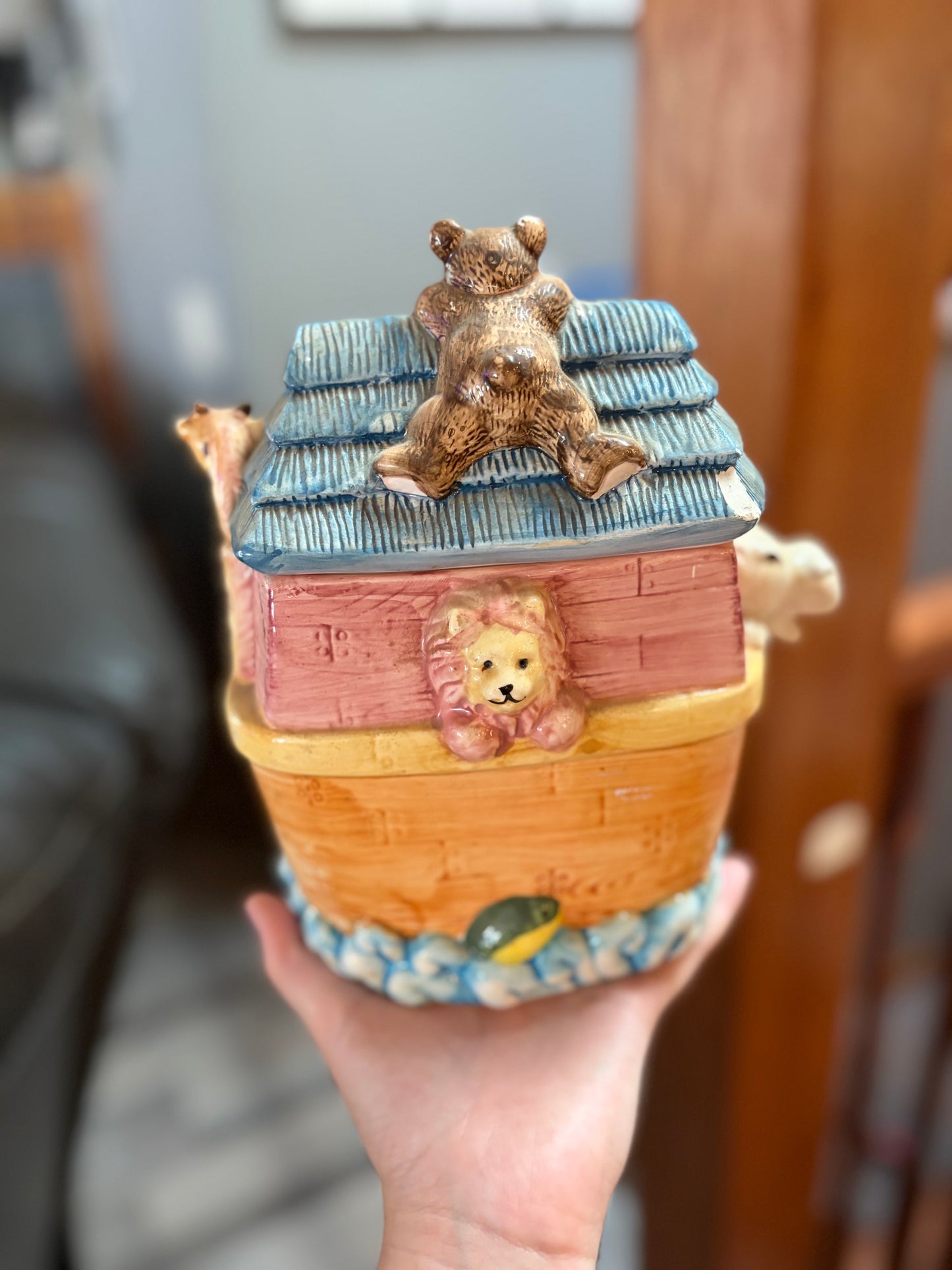 Vintage Noah’s ark jar