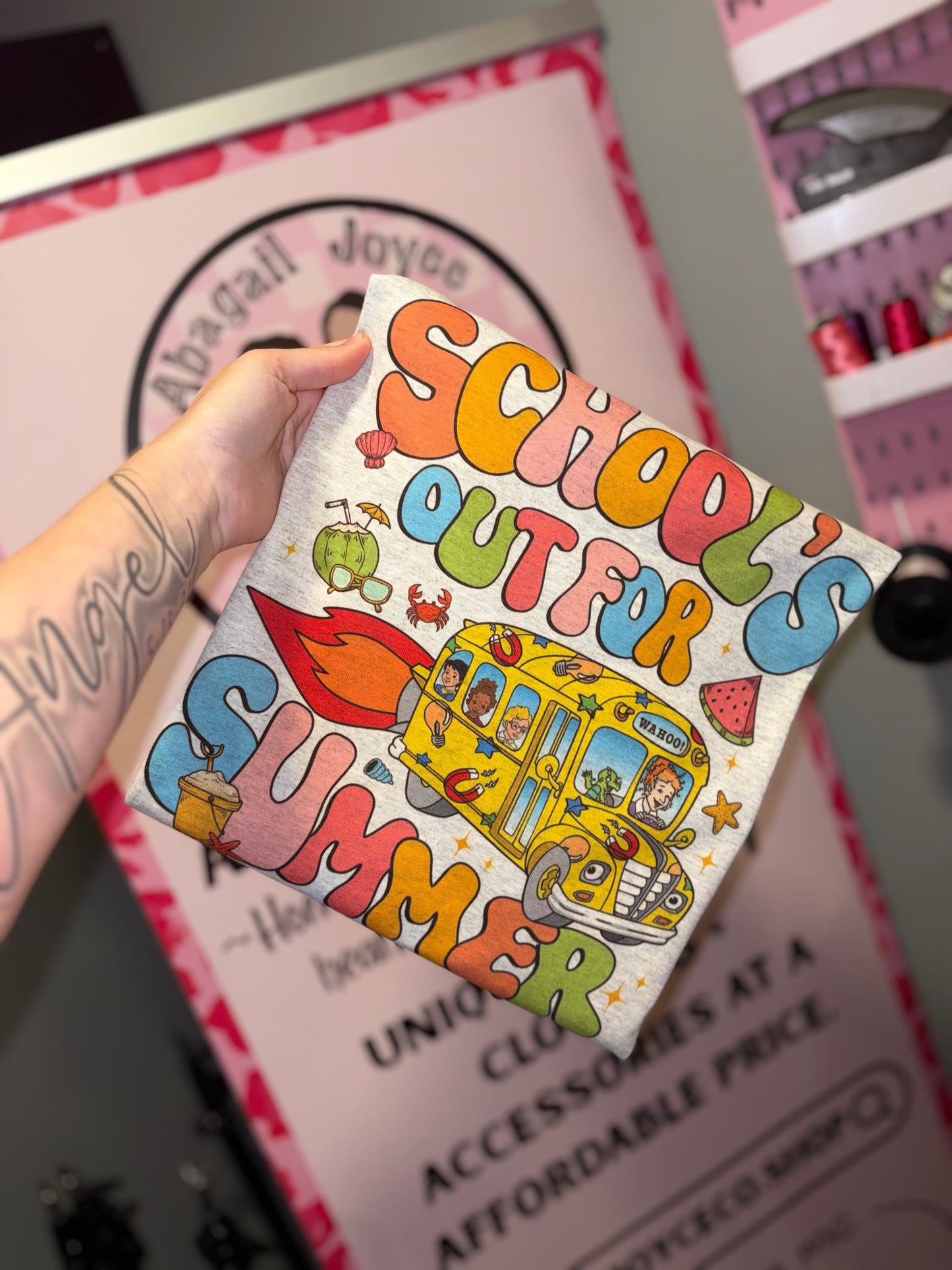 Last day of school magic school bus tshirt- preorder eta before last day